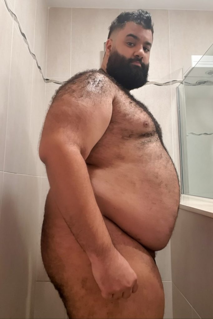TheMencey (Jose Morales) Shower time (2023)