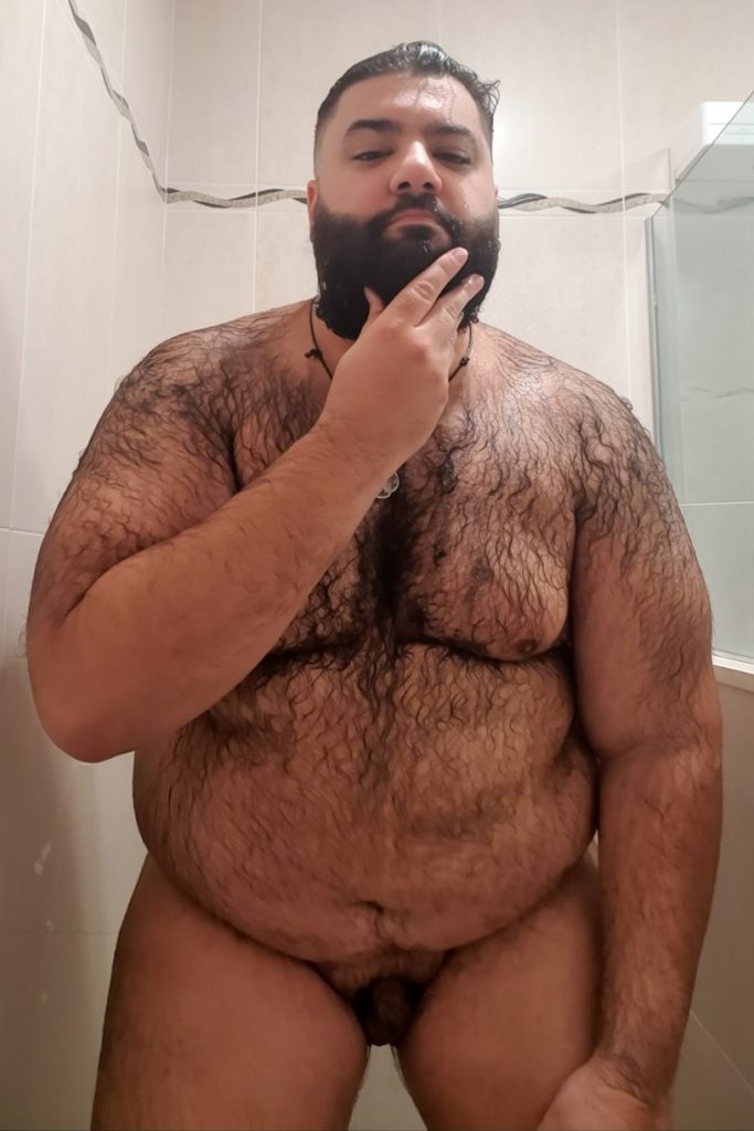 TheMencey (Jose Morales) Shower time (2023)